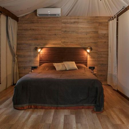 Glamping Tents And Mobile Homes Trasorka Veli Lošinj Rum bild