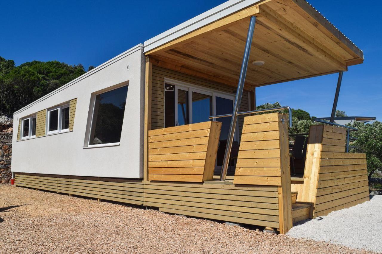 Glamping Tents And Mobile Homes Trasorka Veli Lošinj Exteriör bild
