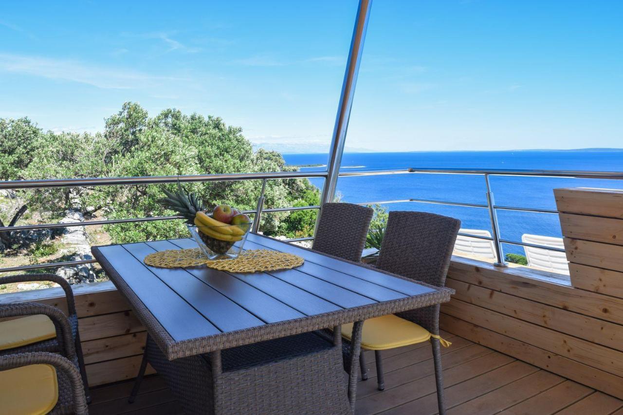 Glamping Tents And Mobile Homes Trasorka Veli Lošinj Exteriör bild