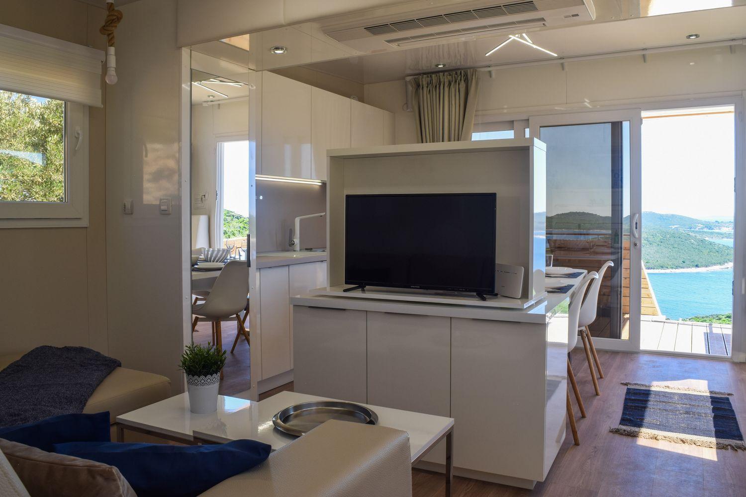 Glamping Tents And Mobile Homes Trasorka Veli Lošinj Rum bild