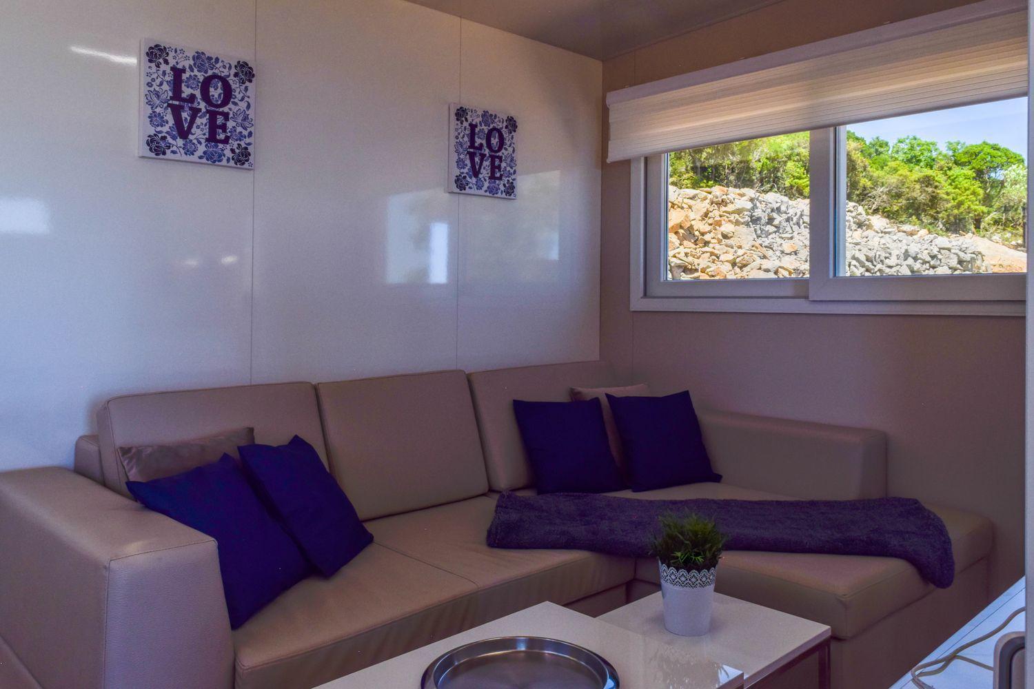 Glamping Tents And Mobile Homes Trasorka Veli Lošinj Rum bild