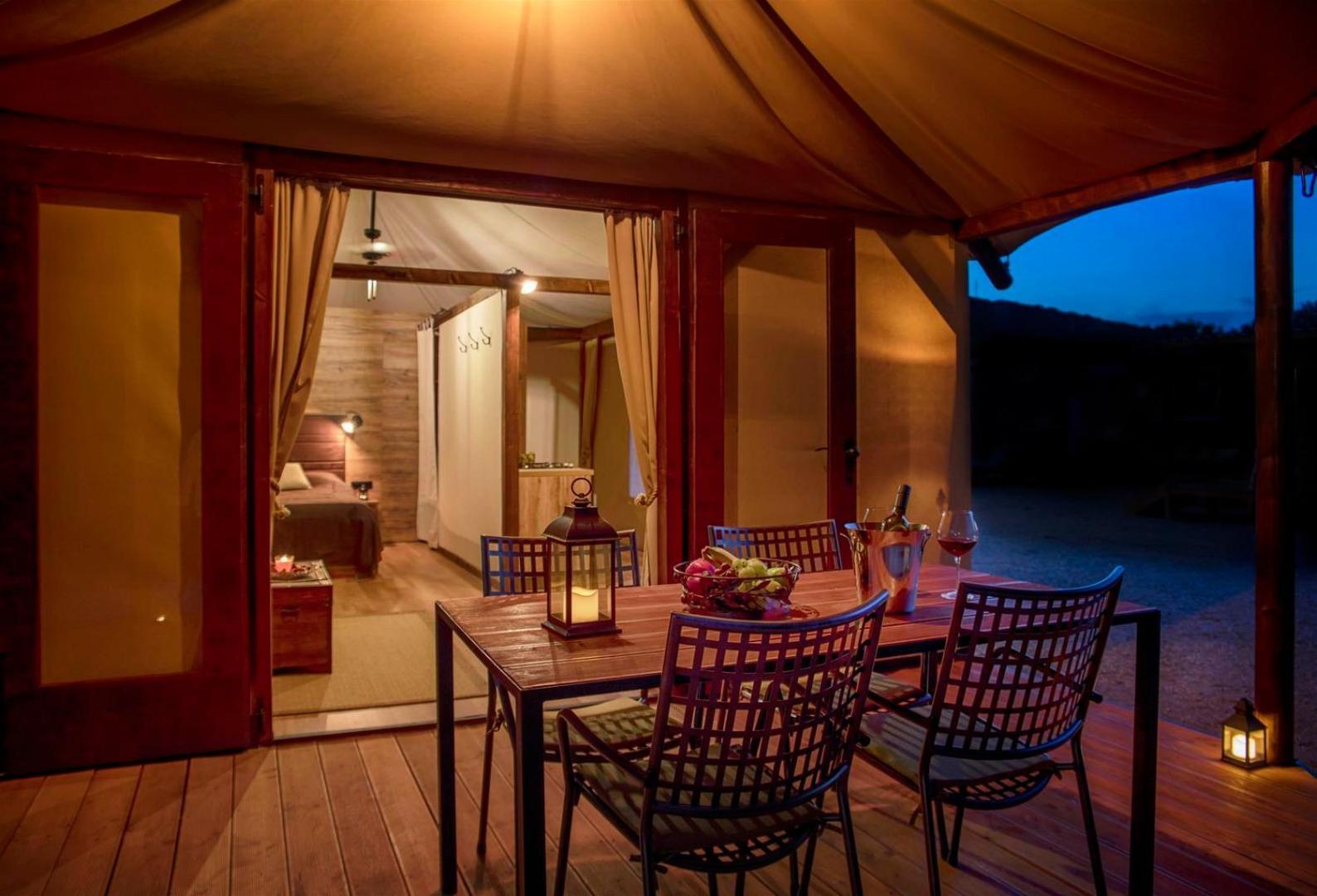 Glamping Tents And Mobile Homes Trasorka Veli Lošinj Rum bild